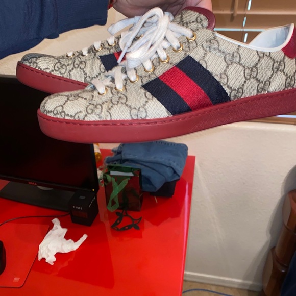 Gucci shoes